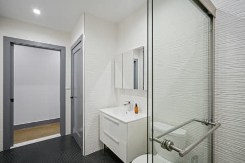 Photo of "#525-C: Full Bedroom 3C" home