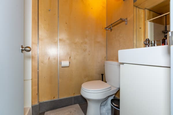 Photo of "#414-4E: Full Bedroom 4E w/Private Bathroom" home